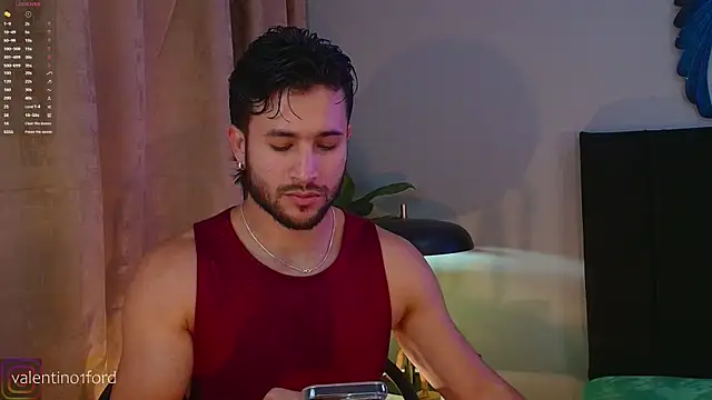 Snapshot of Valentinoford chatting on October 3, 2025, 7:59 pm Valentinoford online show from October 3, 2025, 7:59 pm