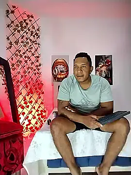 Snapshot of ARTHUR_MINI chatting on April 7, 2026, 2:02 am ARTHUR MINI online show from April 7, 2026, 2:02 am