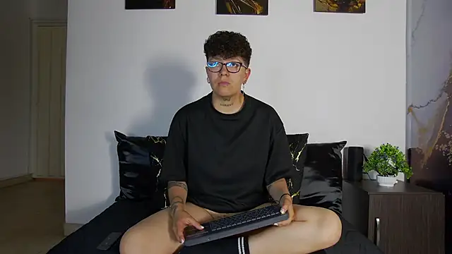 alex noa online show from May 1, 2026, 7:08 pm