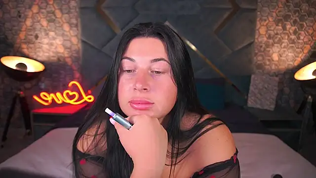 Snapshot of ArianaDarkk chatting on September 19, 2025, 8:02 pm ArianaDarkk online show from September 19, 2025, 8:02 pm