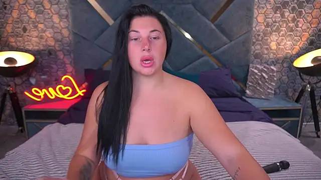 Snapshot of ArianaDarkk chatting on September 24, 2025, 7:53 pm ArianaDarkk online show from September 24, 2025, 7:53 pm