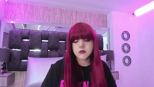 Charlotte Myers online show from January 7, 2026, 7:41 pm