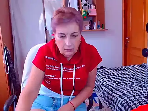 Victoria5643 online show from February 17, 2025, 7:47 am