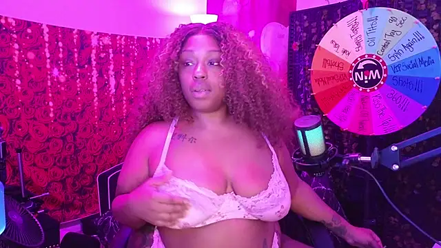cheriserozequeen online show from June 23, 2026, 1:31 pm