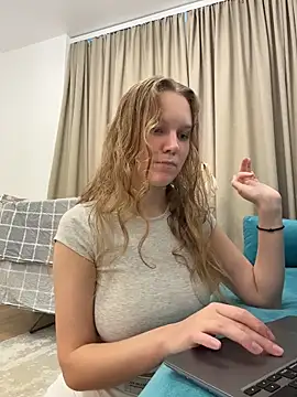 Ketitull online show from April 5, 2026, 2:24 pm