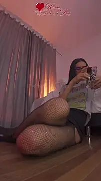 Snapshot of DanyNova_Co chatting on February 14, 2025, 11:09 pm DanyNova Co online show from February 14, 2025, 11:09 pm