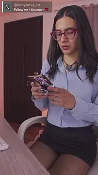 Snapshot of DanyNova_Co chatting on February 11, 2025, 9:03 pm DanyNova Co online show from February 11, 2025, 9:03 pm