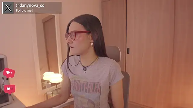 DanyNova Co online show from February 4, 2026, 8:04 pm