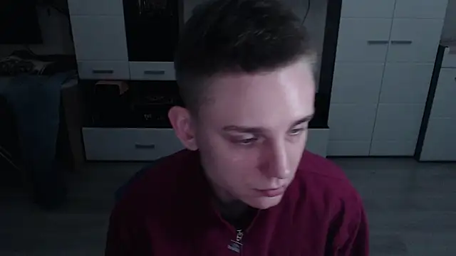 angryzan online show from October 31, 2025, 4:20 am