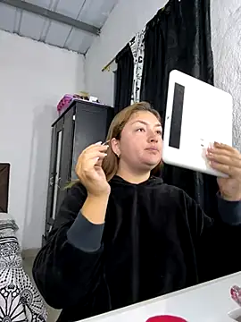 Snapshot of Sofia_Queen17 chatting on December 5, 2025, 11:09 am Sofia Queen17 online show from December 5, 2025, 11:09 am