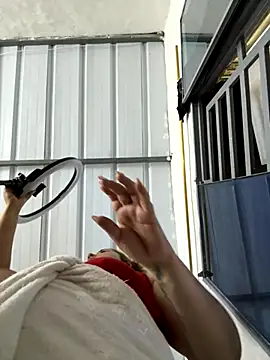 Sofia Queen17 online show from October 15, 2025, 1:15 am