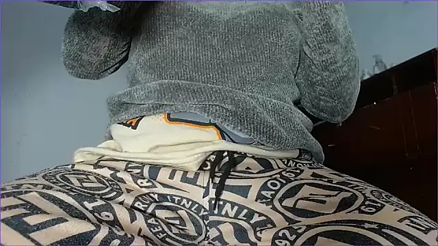 Snapshot of hairy_pussywet chatting on December 4, 2025, 5:06 am hairy pussywet online show from December 4, 2025, 5:06 am