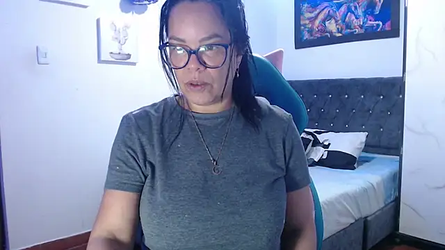 Snapshot of sofia_lopez76 chatting on September 18, 2025, 12:52 pm sofia lopez76 online show from September 18, 2025, 12:52 pm