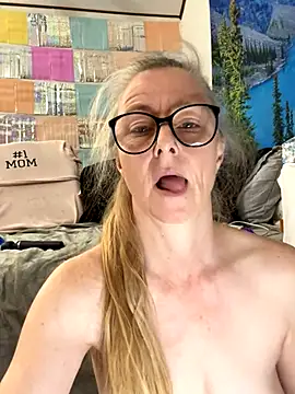 Snapshot of Venus22cumin chatting on November 23, 2025, 4:06 pm Venus22cumin online show from November 23, 2025, 4:06 pm