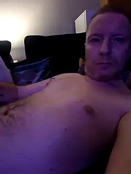 walker1979 online show from November 26, 2025, 2:22 am