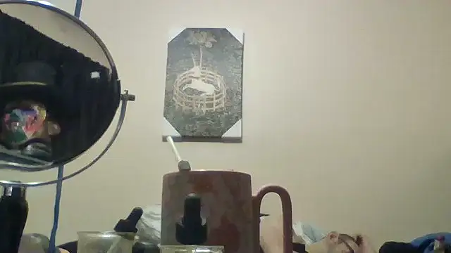Snapshot of hailzeffn chatting on May 9, 2026, 6:28 am hailzeffn online show from May 9, 2026, 6:28 am