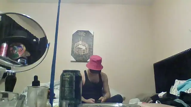Snapshot of hailzeffn chatting on May 12, 2026, 12:33 pm hailzeffn online show from May 12, 2026, 12:33 pm