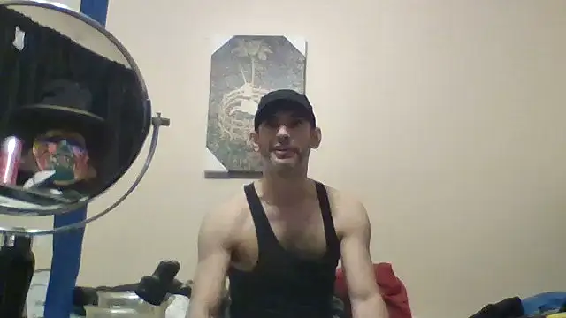 Snapshot of hailzeffn chatting on May 8, 2026, 6:23 pm hailzeffn online show from May 8, 2026, 6:23 pm