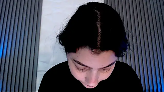 sophy rock online show from September 17, 2025, 3:25 pm