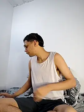 Snapshot of Diego-Monsalve chatting on March 15, 2025, 9:16 pm Diego-Monsalve online show from March 15, 2025, 9:16 pm