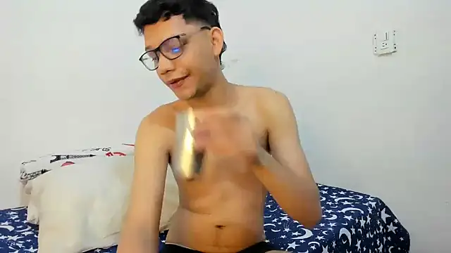 Snapshot of Diego-Monsalve chatting on September 26, 2025, 11:22 pm Diego-Monsalve online show from September 26, 2025, 11:22 pm