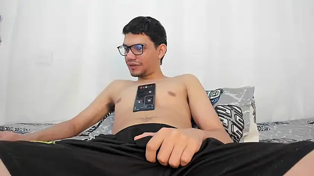 Diego-Monsalve online show from April 1, 2026, 11:34 pm