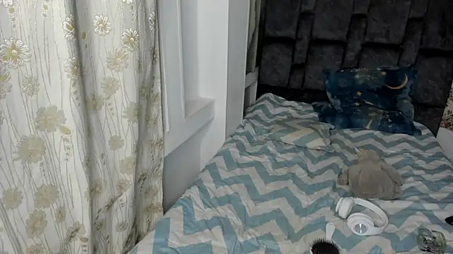 gennesisxx online show from March 11, 2025, 4:08 am