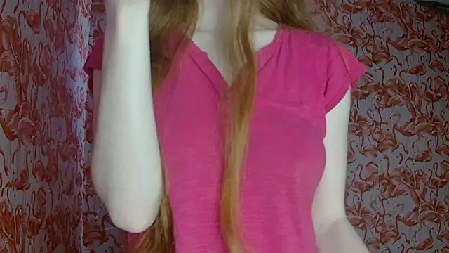 strawberrysmoothie online show from June 10, 2026, 4:41 pm