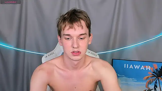 Snapshot of 4ever_dude chatting on October 30, 2025, 6:55 am 4ever dude online show from October 30, 2025, 6:55 am