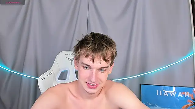 Snapshot of 4ever_dude chatting on November 7, 2025, 11:26 am 4ever dude online show from November 7, 2025, 11:26 am