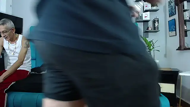 Leon hot X online show from January 26, 2025, 7:41 pm