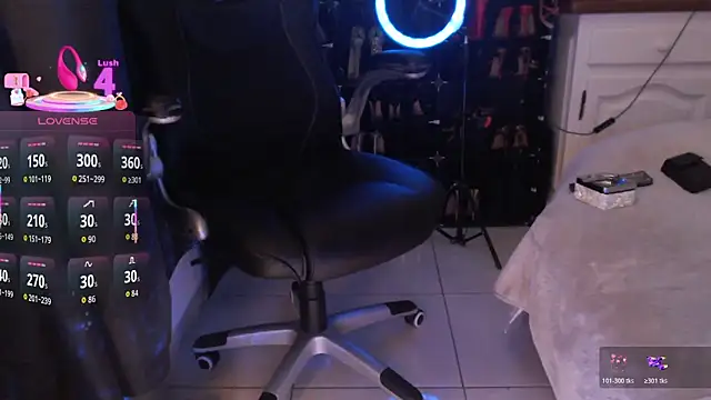 LaraReinaDelSol online show from February 14, 2026, 11:21 am