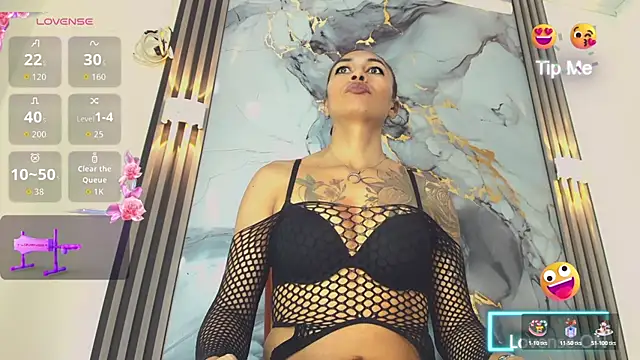 khiara moretti online show from February 11, 2026, 11:43 am