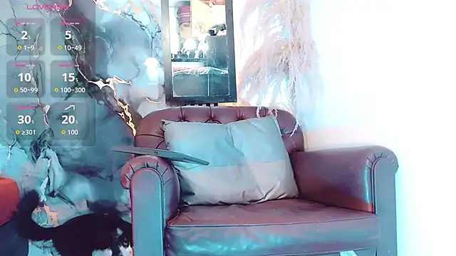 khiara moretti online show from September 24, 2025, 10:27 pm