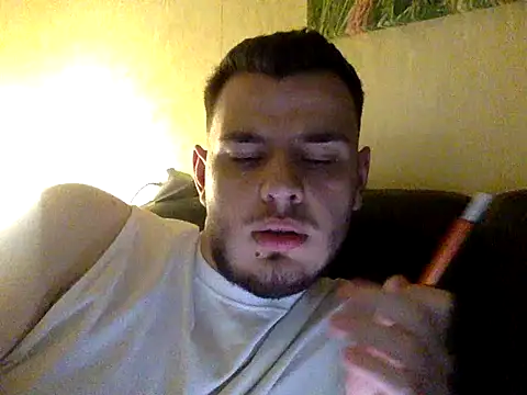 Snapshot of oscar_sweet22 chatting on January 18, 2026, 10:35 pm oscar sweet22 online show from January 18, 2026, 10:35 pm