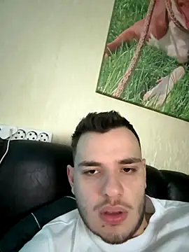 Snapshot of oscar_sweet22 chatting on October 12, 2025, 12:17 pm oscar sweet22 online show from October 12, 2025, 12:17 pm