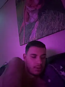 Snapshot of oscar_sweet22 chatting on October 23, 2025, 9:46 pm oscar sweet22 online show from October 23, 2025, 9:46 pm