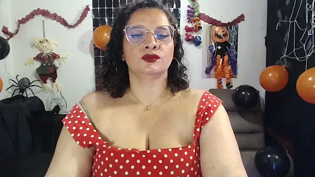 Aleja Gonzales online show from October 26, 2025, 4:13 am