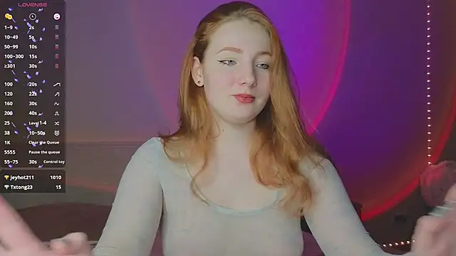 Snapshot of Miss_Ida_ chatting on December 13, 2024, 11:39 pm Miss Ida  online show from December 13, 2024, 11:39 pm