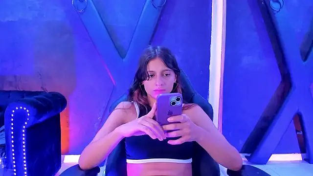 Agathaargent  online show from February 4, 2026, 11:00 pm