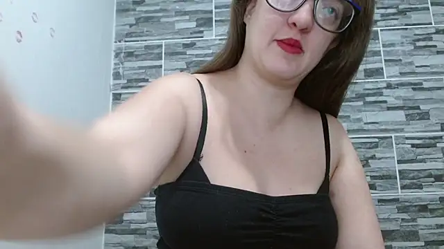 Snapshot of Venus_Santana chatting on February 6, 2026, 5:20 pm Venus Santana online show from February 6, 2026, 5:20 pm