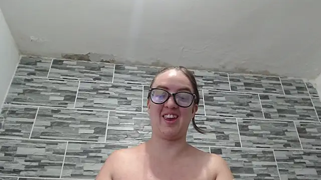 Snapshot of Venus_Santana chatting on January 3, 2025, 11:33 pm Venus Santana online show from January 3, 2025, 11:33 pm