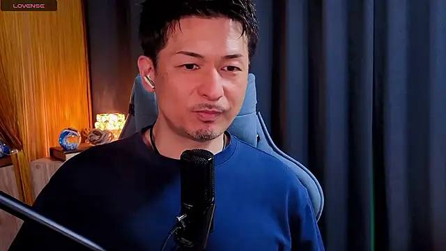 HARU-outdoor-x online show from April 27, 2026, 3:43 pm