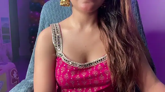 Royal girl 1 online show from March 18, 2026, 12:51 pm