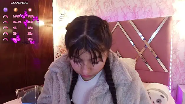 Snapshot of Miaa_Smiith1 chatting on March 5, 2025, 12:11 pm Miaa Smiith1 online show from March 5, 2025, 12:11 pm