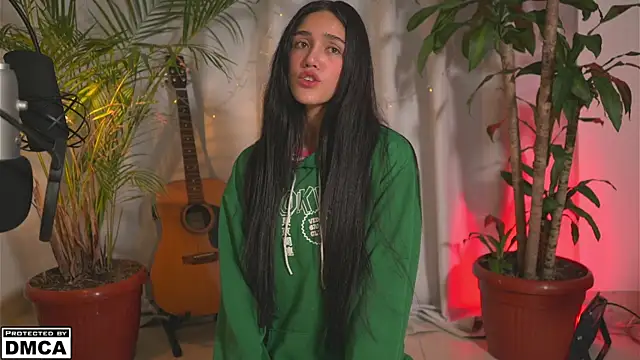 Kore Persephone online show from September 28, 2025, 2:51 am