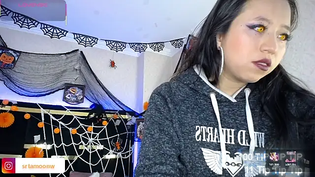 Moon Water   online show from October 16, 2025, 12:57 pm