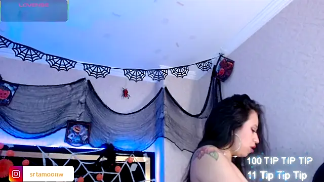 Moon Water   online show from October 23, 2025, 12:04 pm