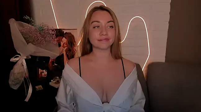 Snapshot of DanielaWisse chatting on January 9, 2025, 10:20 pm DanielaWisse online show from January 9, 2025, 10:20 pm