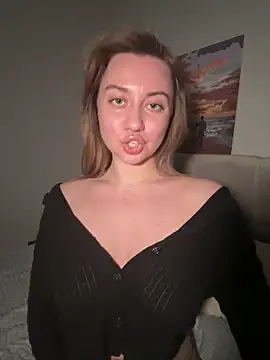 Snapshot of DanielaWisse chatting on February 10, 2026, 1:37 am DanielaWisse online show from February 10, 2026, 1:37 am